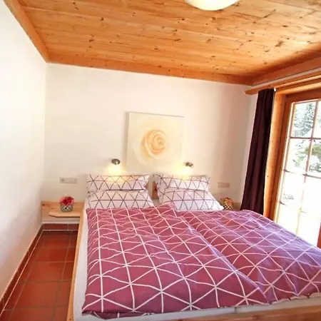 Semesterbostad Koenigsleiten Tauernblick *